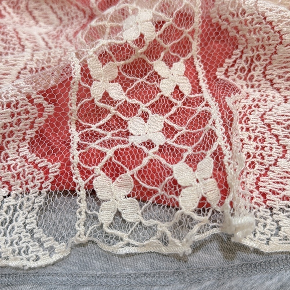 Maurice Sleeveless lace overlay tank top NWOT - Picture 4 of 4